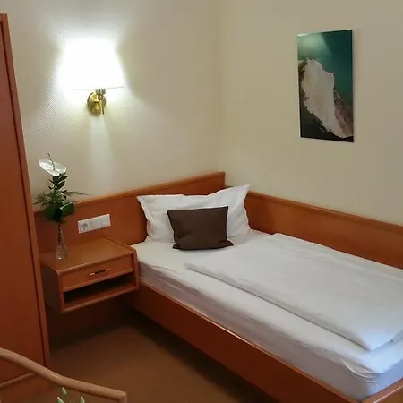 מלון Parkhotel Del Mar