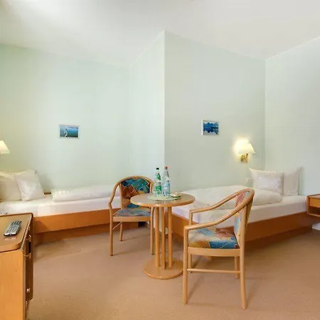 מלון Parkhotel Del Mar